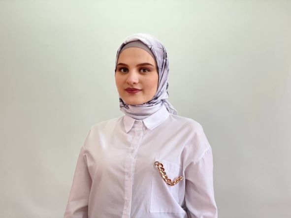 Сулейманова Зулихан Геланиевна.